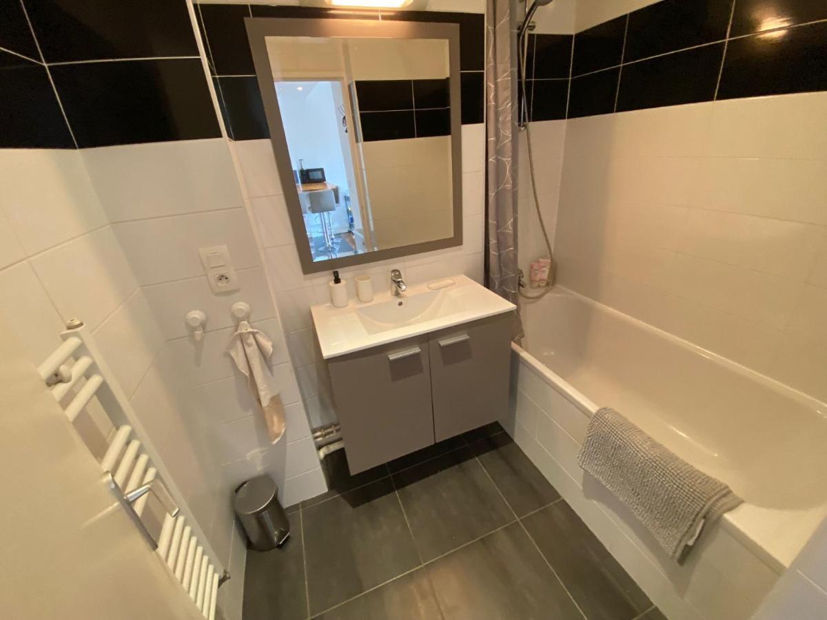Appartement Spacieux Avec Balcon Et Parking Brest Zewnętrze zdjęcie